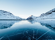 杏彩体育APP-尼克斯险胜篮网 唐斯26+15 布伦森17+8 米诺特22分